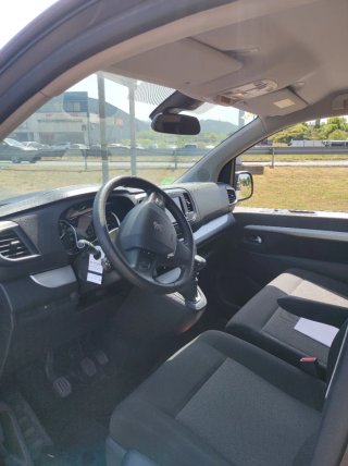 Peugeot Traveller 2019
