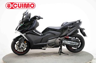 KYMCO AK 550