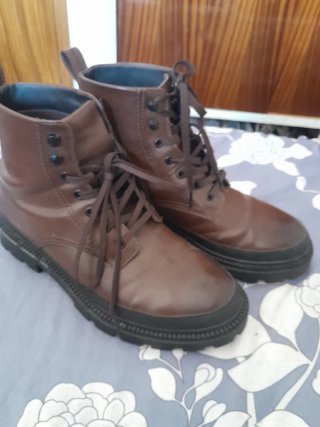 Botas de cuero Zara marrones