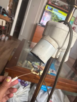 Lámpara de mesa antigua marca mariner