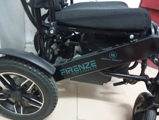Silla de ruedas eléctrica nueva
