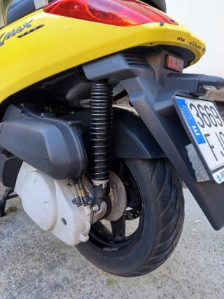Yamaha Xmax 250 Scooter - Muy Buen Estado