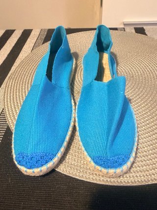 Alpargatas azules marca francesa