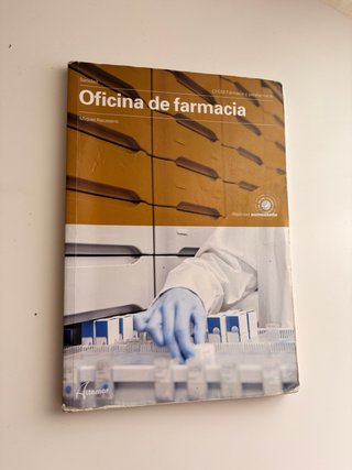 Lote de libros de grado medio farmacia y paraf