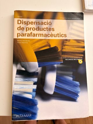 Lote de libros de grado medio farmacia y paraf