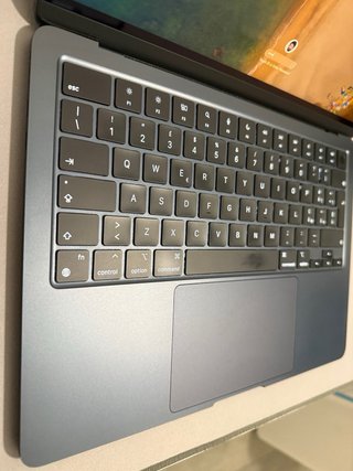 MacBook Air M3 grigio