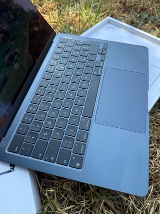 MacBook Air M3 grigio