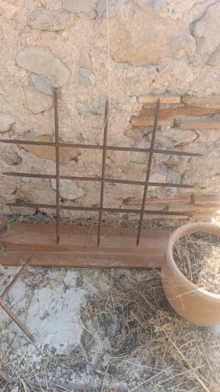 Reja de hierro forjado antigua