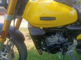Fantic Caballero 500 Scrambler Negra y Amarilla