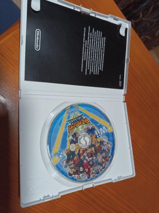 Nintendo Wii Negra y Roja