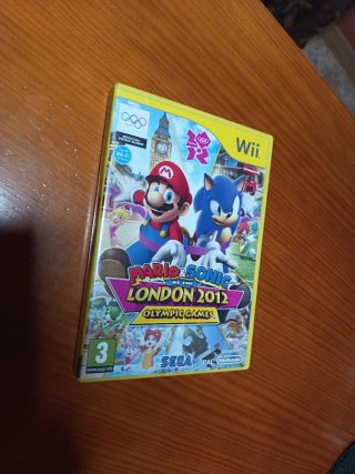 Nintendo Wii Negra y Roja