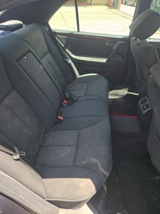 Mercedes-Benz E230 1995