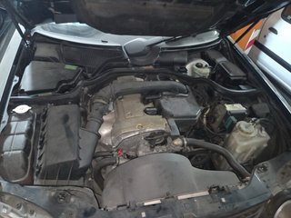 Mercedes-Benz E230 1995