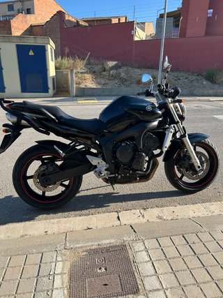 Yamaha FZ6 Fazer 600