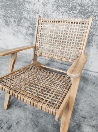 Sillón Grignoon de madera maciza de acacia