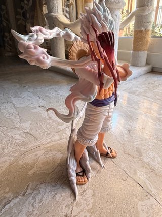 Statua Luffy Gear 5 One Piece