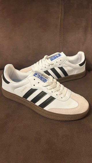 Zapatillas Adidas Samba talla 42 nuevas, tallan 41
