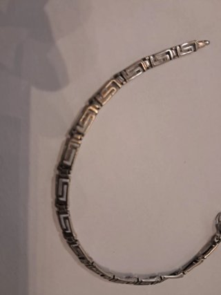 Pulsera de plata estilo griego
