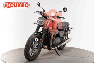 TRIUMPH SPEED TWIN 900