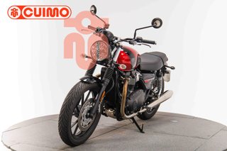 TRIUMPH SPEED TWIN 900