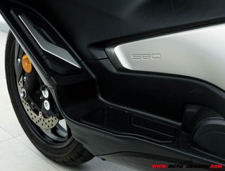 YAMAHA T-MAX 560 -APTA A2-
