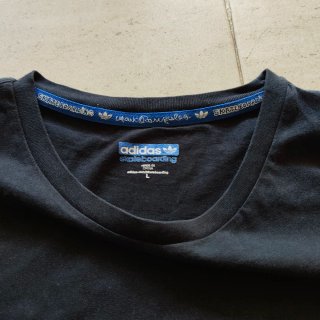 Camiseta Adidas Estampada Talla L