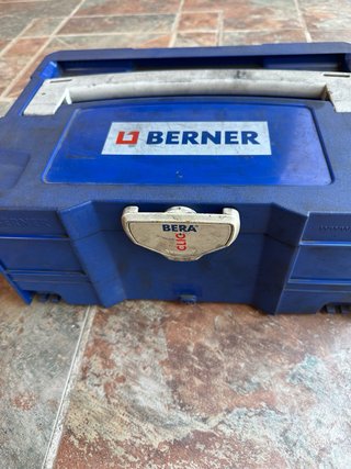 Taladro de impacto Berner con maletín