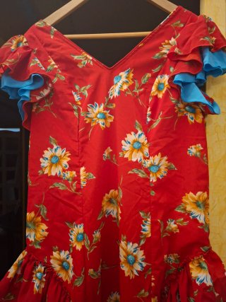 Traje de flamenca rojo con volantes