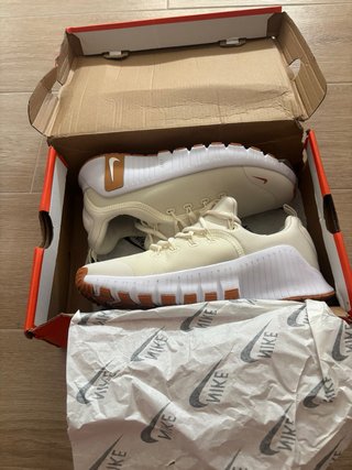 Zapatillas Nike Free Metcon 6 Beige/Oro Talla 41