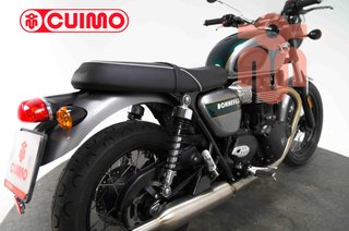 TRIUMPH BONNEVILLE T100