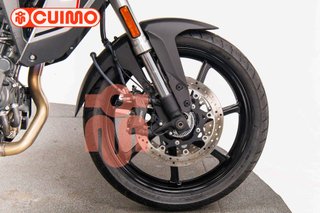 SUZUKI V-STROM 800