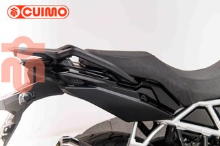 SUZUKI V-STROM 800