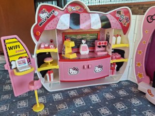 Café Karaoke Hello Kitty