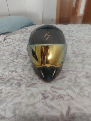 Casco de moto Scorpion