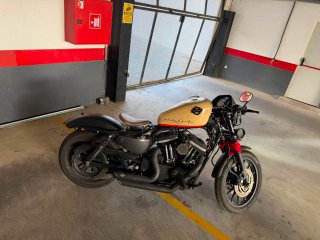 Harley Davidson Roja y Negra