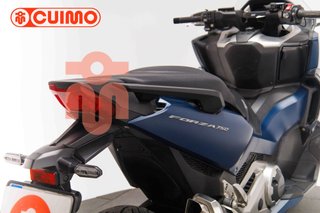 HONDA FORZA 750