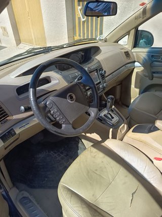 SsangYong Rodius 2012