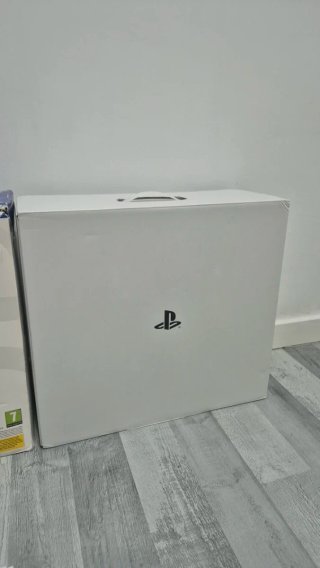 Caja Completa Original PS5 (Con Todo el Embalaje)