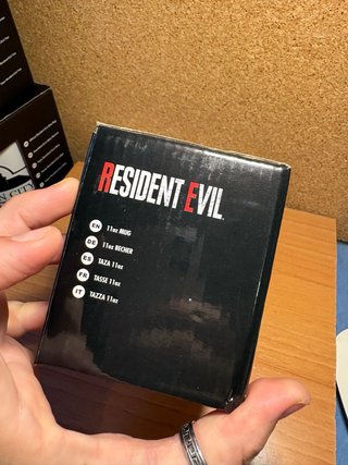 Taza Resident Evil 25 Aniversario 11oz
