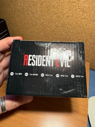 Taza Resident Evil 25 Aniversario 11oz