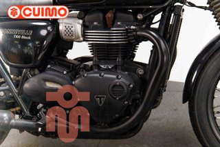 TRIUMPH BONNEVILLE T100