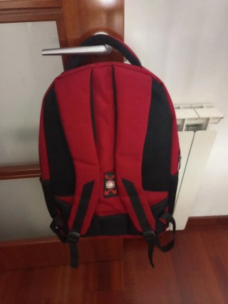 Mochila para portátil roja