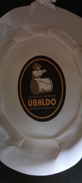 Sombrero ala ancha gris