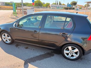 Volkswagen Golf V 1.6 Gasolina 2006 5P