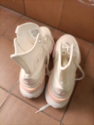 Zapatillas Converse Blancas y Rosas