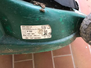 Tosaerba elettrica a filo
