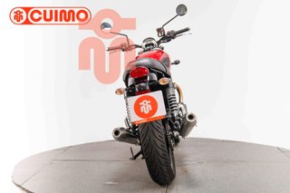 TRIUMPH SPEED TWIN 900