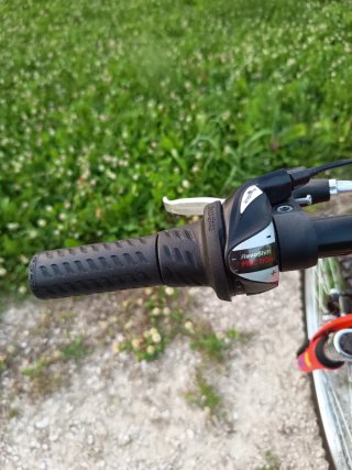 Bicicletta MTB 24 rossa