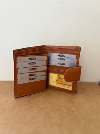 Cartera y monedero LOWEN marrón