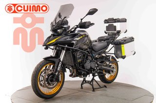 QJ MOTOR SRT 900 SX